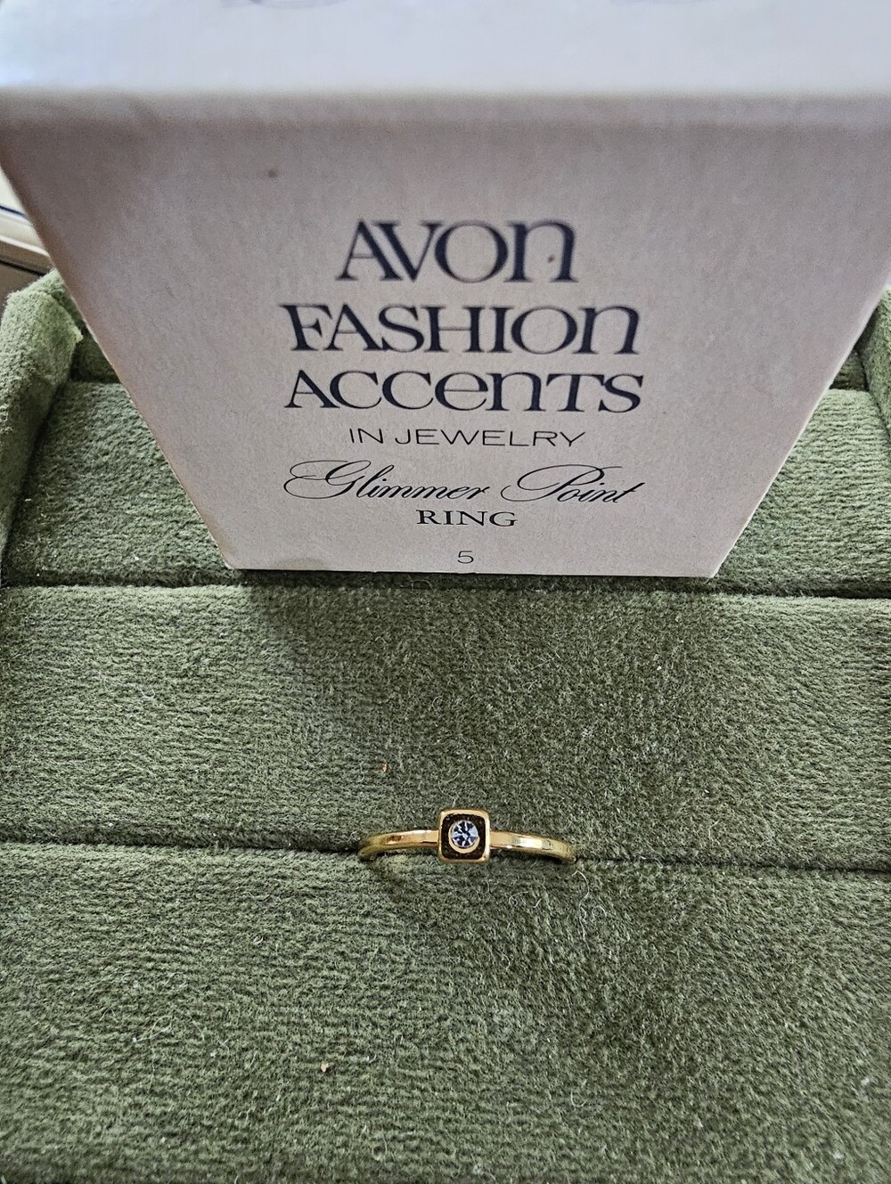 Vintage Avon Ring Size 5